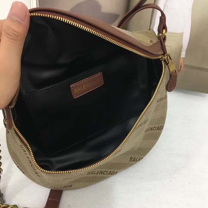 BALENCIAG巴黎世家 火爆 帆布拼牛皮 可做胸包 斜挎 單肩包  BL1598